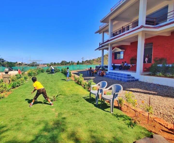 Hôtel Sunshine Sea View à Alībāg Extérieur photo