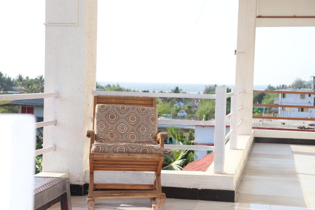 Hôtel Sunshine Sea View à Alībāg Extérieur photo